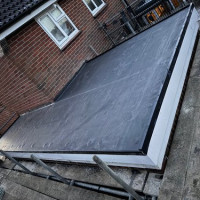 Single-ply roofing